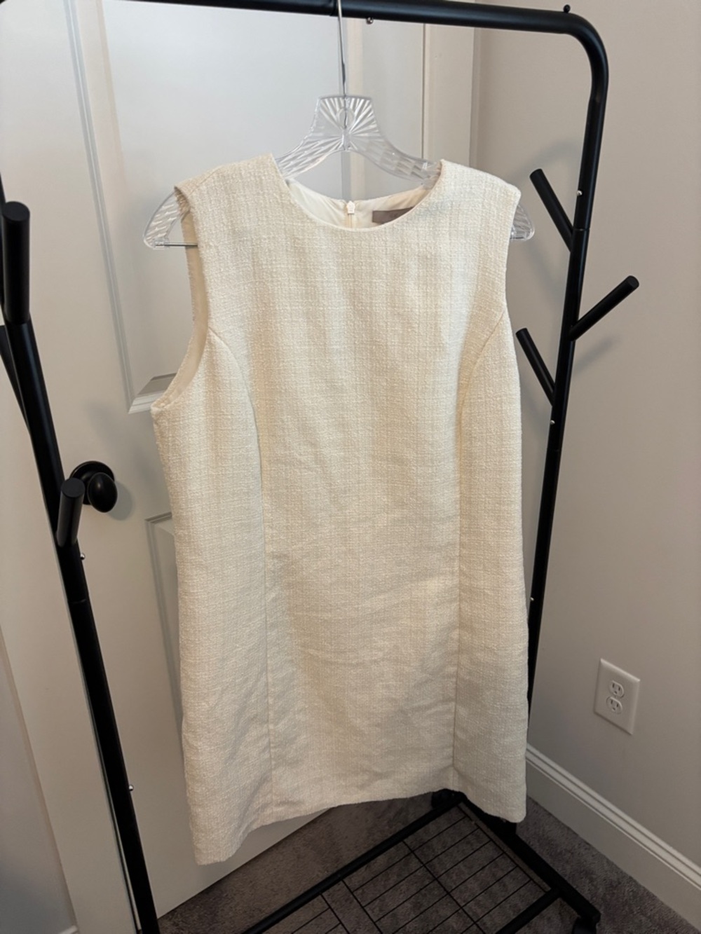 H&M Cream Sleeveless Boucle Shift Dress